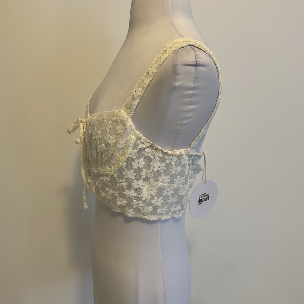 Princess Polly White Lace Crop Top - Picture 7 of 10